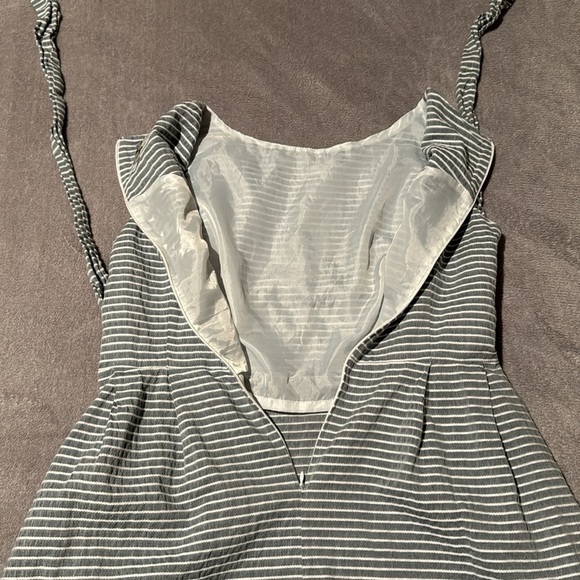 Anne Klein Size 8 Woman's Gray White Striped Cotton Pocketed Belted Dress - Picture 5 of 9